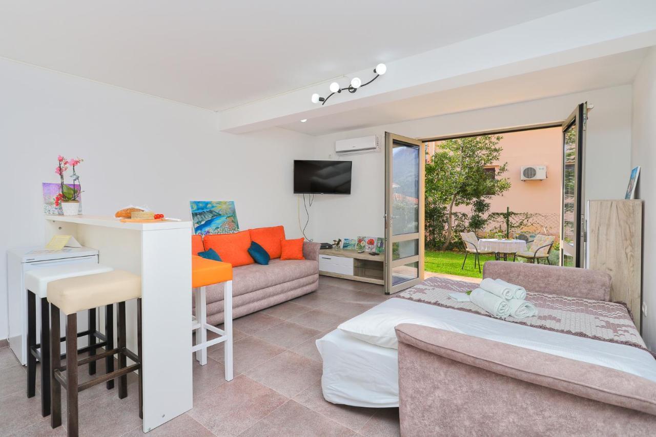 Apartment Castellino Котор Екстер'єр фото